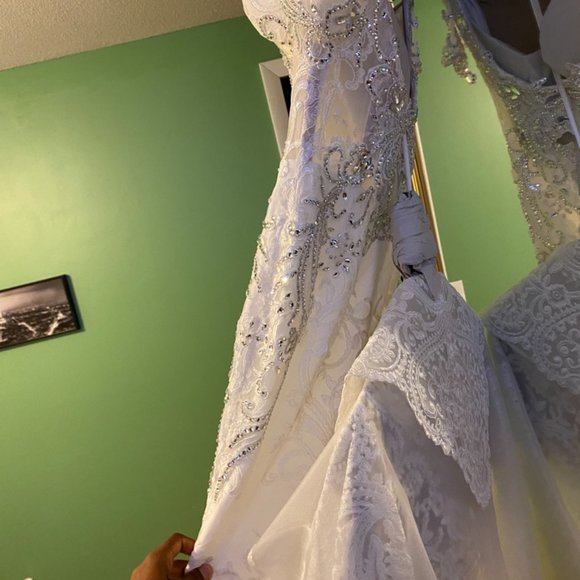 NEVER BEEN WORN Pnina Tornai Wedding Dress (Bridal Size 10; Never Been Worn) - Picture 7 of 7